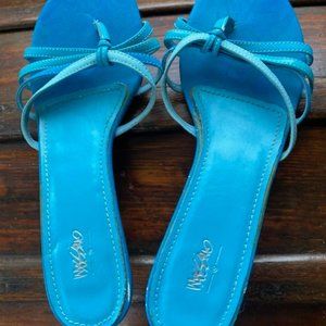 shoes, flip flops, slip-ons, sandals